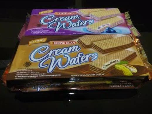 Khong Guan Cream Wafers