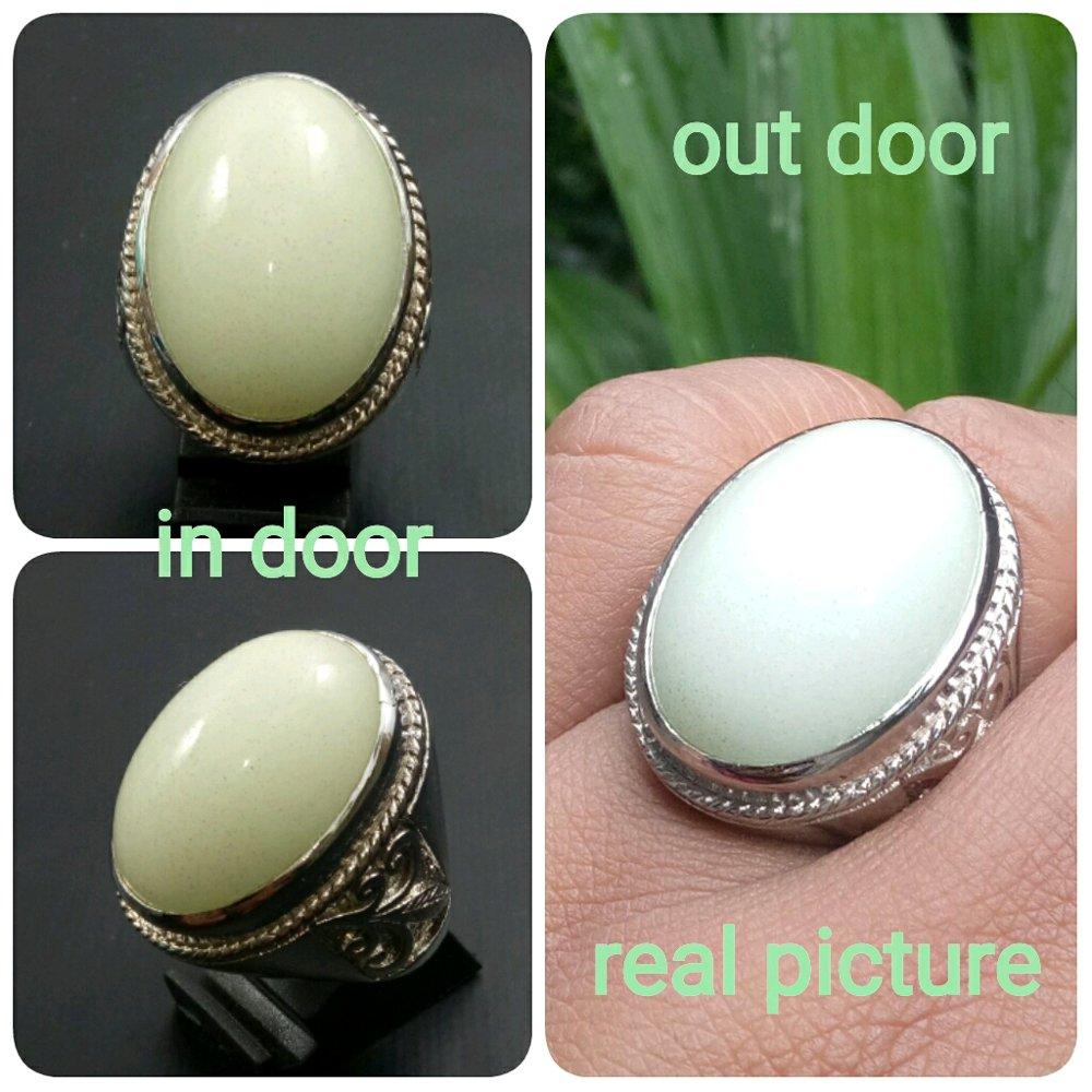 CINCIN BATU AKIK FOSFOR DIM JUMBO BATU PENYERAP CAHAYA AKAN TERANG BILA DITEMPAT YG GELAP DENGAN RING TANAM ANTI LUNTUR LEBIH SIMPEL DAN ELEGAN