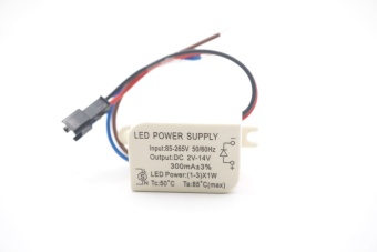 12V (1-3) x 1W Lampu LED Driver Power Adaptor
