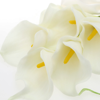 Perlengkapan dekorasi pernikahan buatan tangan asli sentuh Calla Lily laku produk untuk pengiring pengantin karangan bunga dengan mutiara buatan dan renda pita putih/kuning hadiah Valentine