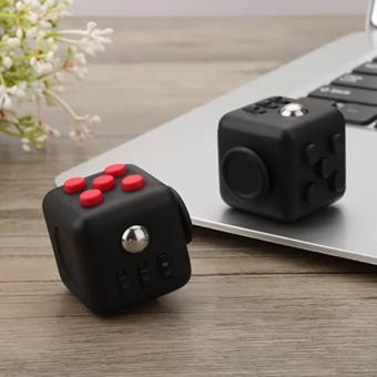 Mainan Pelepas Stress Fidget Cube - Black/Red