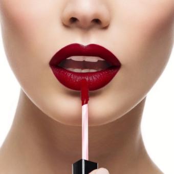 Mesh Liquid Lipgloss Lip Cream Red Color Matte - 1 pc