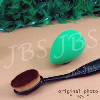 JBS Paket Kuas - Oval Brush / Kuas Make Up Oval Brush / Oval Foundation Brush / Kuas Make Up And Spon Make Up - Beauty Blender - 1 Pcs - Multi Colour