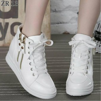 Cremline - Sepatu Boots Sport Casual Wanita SBO107 - Putih  