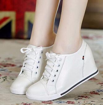 Fashion wanita tersembunyi baji hak sepatu casual renda Up ukuran 32-40  