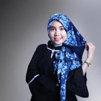 Hijab Maxmara Premium White - Grey Flower  