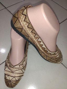 Shopaholic Sepatu Bordir Etnik Asmat Krem Size 41