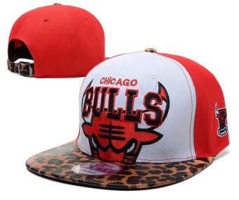 Chicago Bulls Men's Basketball Sports Hats NBA Women's Snapback Caps Fashion Adjustable Sports Cotton Outdoor Girls Ladies White - intl