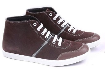 Garucci GDF 1210 Sepatu Sneaker Pria - Suede - Keren Dan Stylish (Coklat Tua)