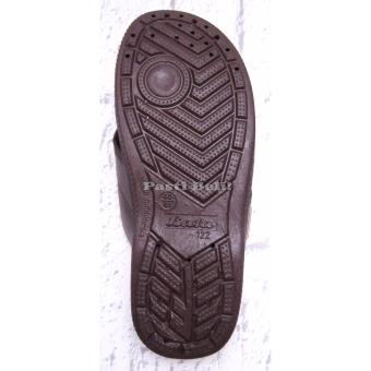 Bata Sandal Pria Karet Keren Coklat Tua 872-4018