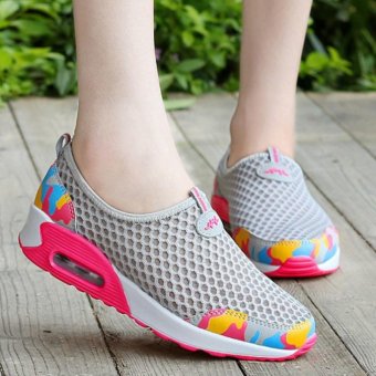 Sepatu Sneakers Wanita Sepatu santai Sepatu Mesh Super Bernapas Sepatu Berjalan - intl