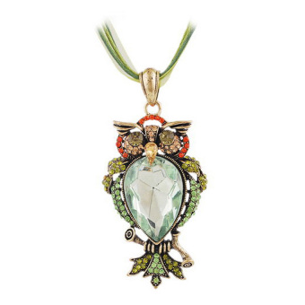 Blue lans Owl Crystal Necklace (Green)