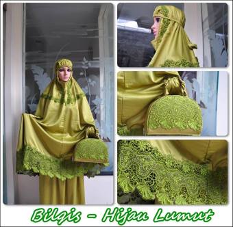 Madeena Mukena Velvet Bilqis Hijau Lumut  