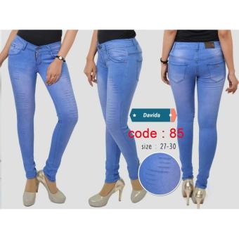 master jeans celana jeans wanita model sobek laser esblue  
