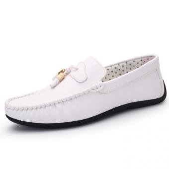 PATHFINDER Men's Slip-on Driving Shoes Leather Loafers (White)  