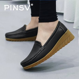 PINSV Genuine Leather Women Flats Shoes Slip-on Moccasin Mom Anti-skid Loafers (Black) - intl  