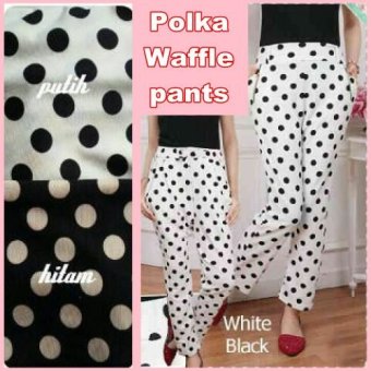 Polka Waffle Pants Warna Putih  