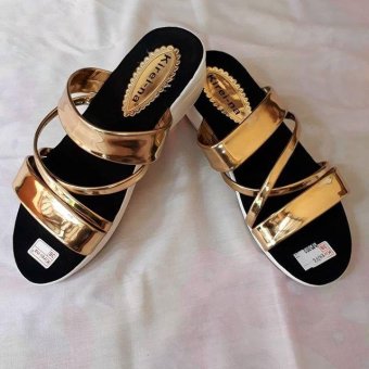 Sandal cantik dengan model tali gold  