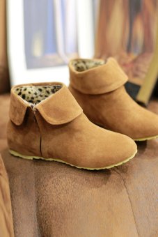 Sepatu Wanita Dari Kulit Imitasi Pergelangan Kaki Sepatu Bot Salju Musim Dingin Luar Ruangan Yang Santai (Coklat) (International)  
