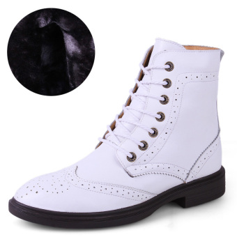 Tauntte Winter British Men Martin Boots Fashion Keep Warm Carving Flower Bullock Boots Genuine Leather Boots With Fur Plus Size (White) - intl  