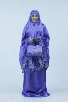 Ukhuwah Mukena Satin Sutra Yoryu Syahrini Biru Elegant  