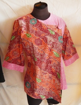 Whiens Blouse Batik Embos  