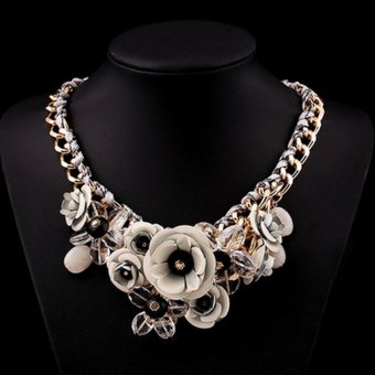 Fashion Vintage Retro Rose Flower Cristal Bib Chunky Necklace Collar Chain Jewelry Accessory for Women Girls Party Wedding Bride Sweater (Intl)