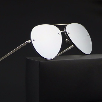 2017 NEW! Pilot Sunglasses Women Retro Polarized Sunglasses Men Classic Brand Designer Unisex Sunglasses Fashion Style 3027(silver frame silver lens) - intl