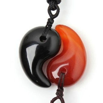 Fashion Natural Red / Black Agate Moon Lovers Pendant Necklace Men and Women Fashion Couple Jewelry - intl