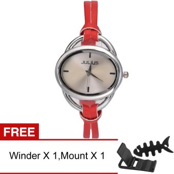 Yika Leather Strap Roman Numerals Quartz Watch (Red) [Buy 1 Get Freebie]  