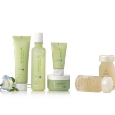 JAFRA Set Advance Dynamic Mattifying & 2 Vials Royal Jelly Concentrate