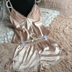 Perfect Baju Tidur Baju Santai Wanita V-Neck Rayon Lingerine Top dan Celana Pendek - Gold