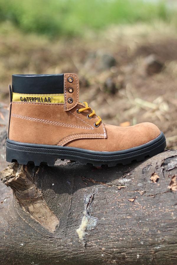Promo Sepatu Pria Caterpillar High Suede Mocca Boots Safety Kerja Proyek Fashion
