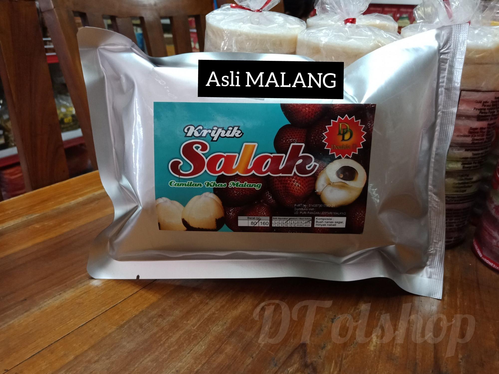 Keripik kripik Buah Salak Camilan khas Malang