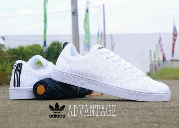 Sepatu Sneakers Adidas Neo Advantage Premium