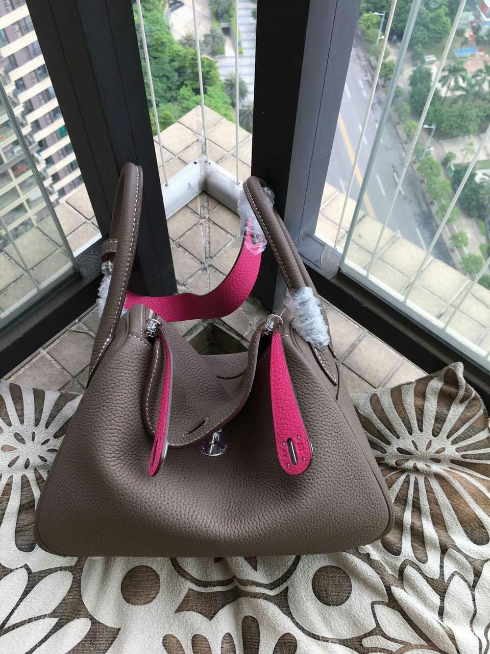TAS HERMES LINDY IN TOGO LEATHER SIZE 26 CM 2 TONE BROWN PINK MIRROR