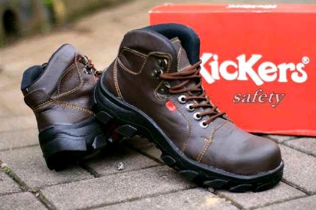 sepatu boots safety kulit pria kickers sepatu tracking pria safety 