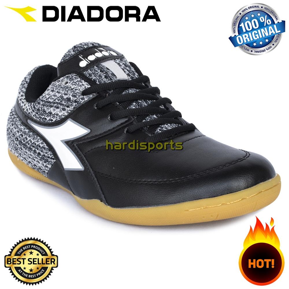 Sepatu Futsal Pria Diadora Lece ID DIAFG80304BK - Black