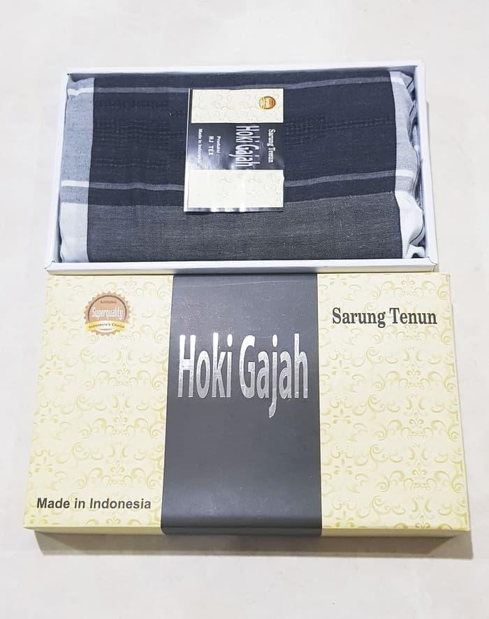 Sarung Gajah Hoki
