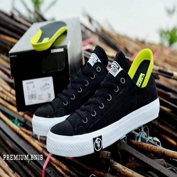 Sepatu Converse Chuck Taylor Low Premium Bnib