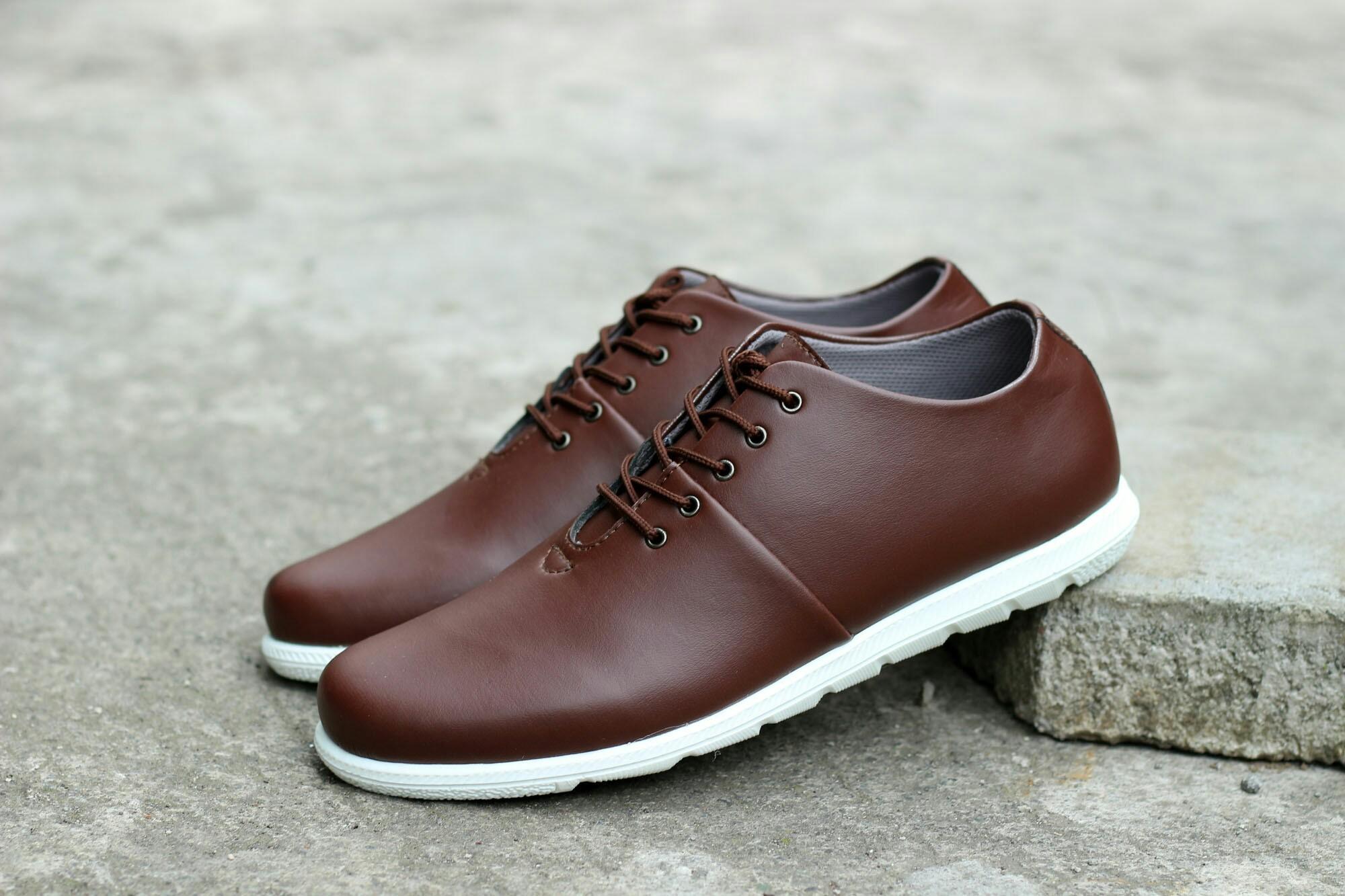 Sepatu Casual Formal Sepatu Pria Brodo Sepatu Kickers Slop Sepatu Slipon -brodo low shoes men,s Sepatu Casual Pria Original - Slip On Casual Pria