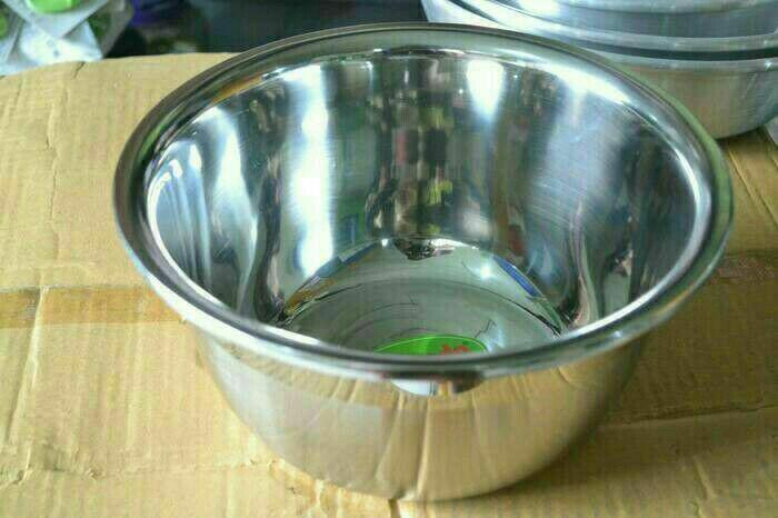 BASKOM STAINLESS 24CM