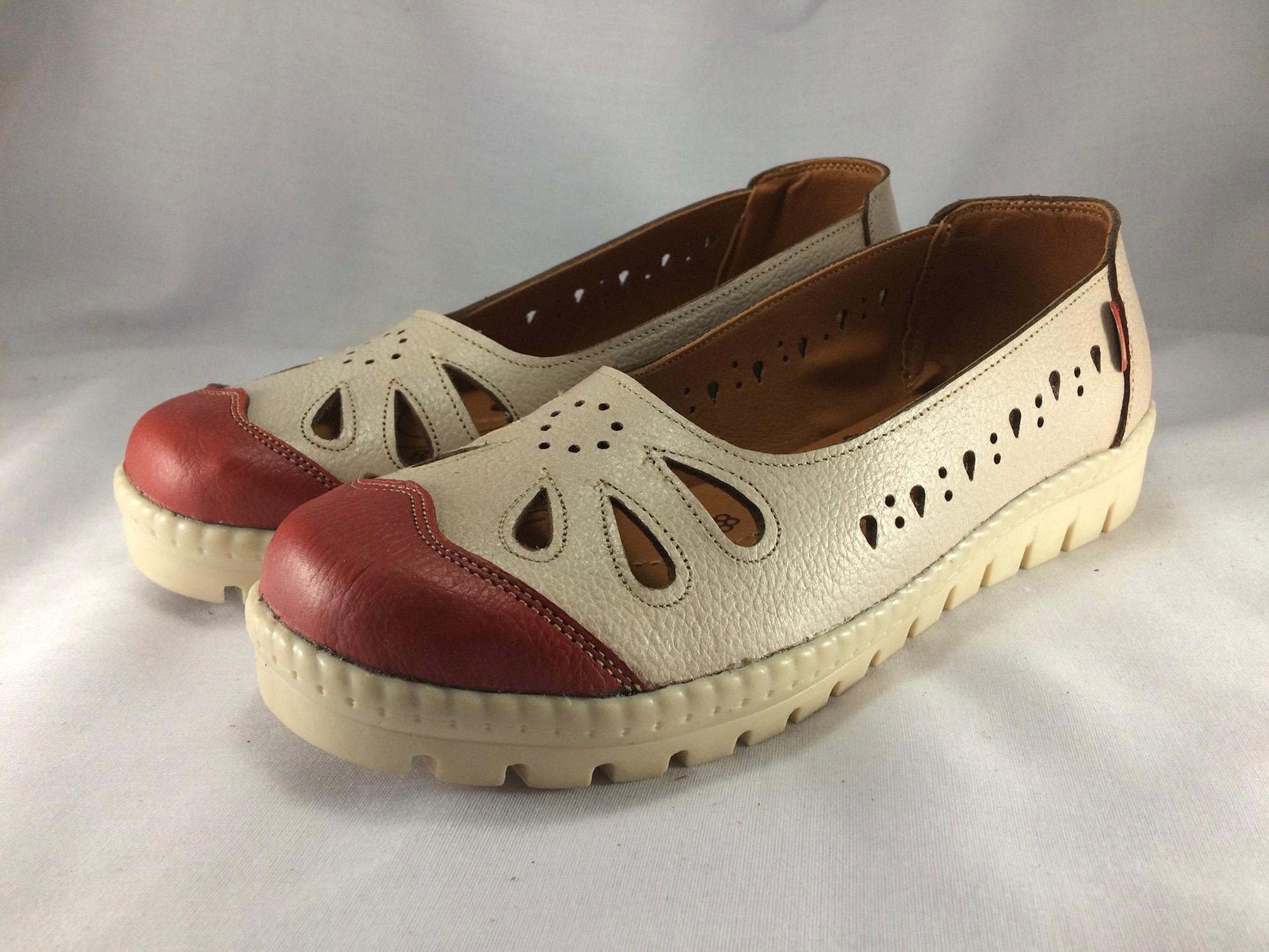 KICKERS SEPATU FLAT WANITA TERBARU TERMURAH KULIT ASLI K85 / MODEL SEPATU WANITA TERBARU / FLATSHOES / LAZADA SEPATU WANITA / SEPATU WANITA KICKERS / JUAL SEPATU WANITA / SEPATU WANITA MURAH / SEPATU CASUAL WANITA / SEPATU WANITA TERBARU