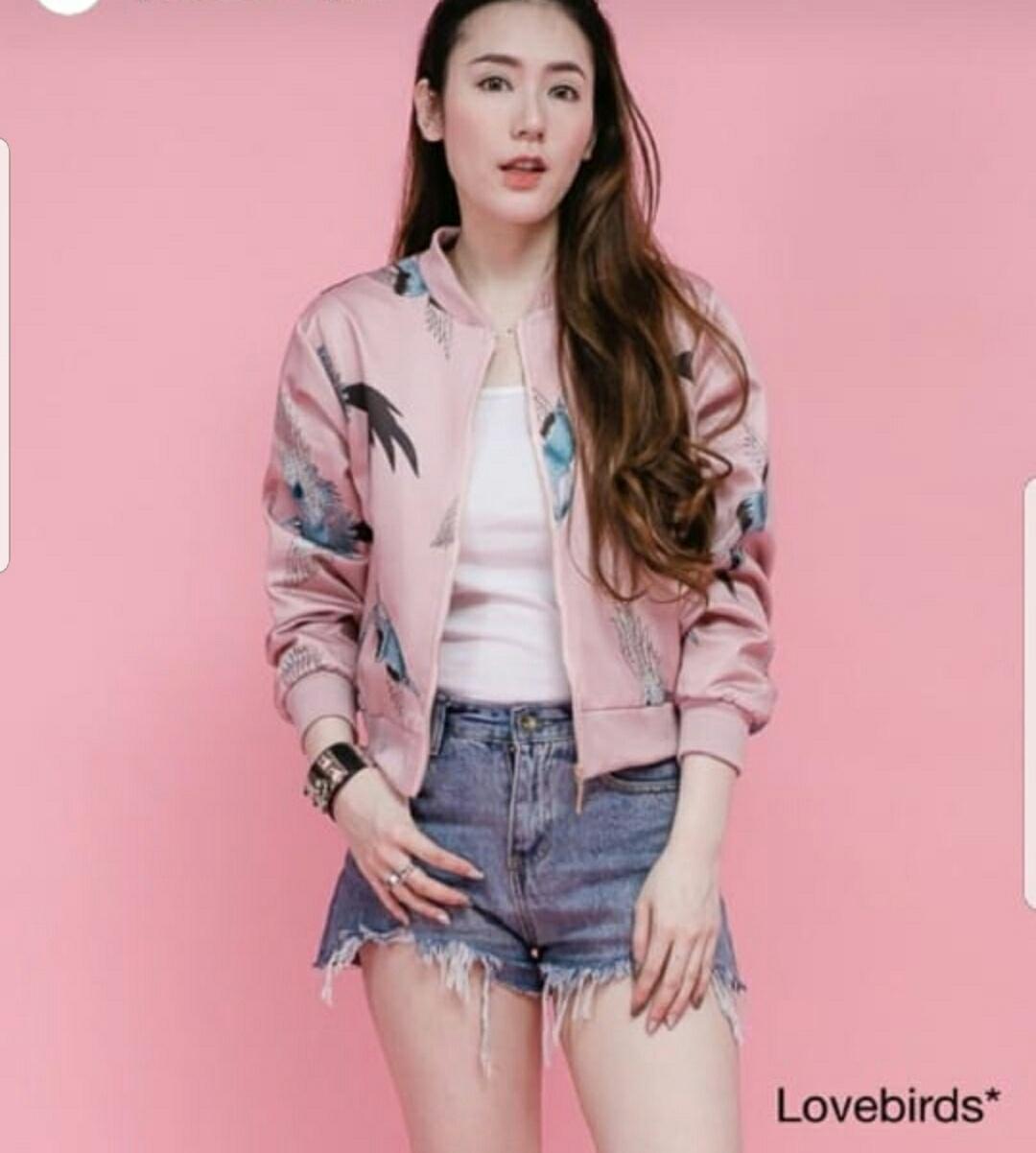 Elia Jaket Bomber Tulisan Terbaru Kekinian Bermotif Best Seller