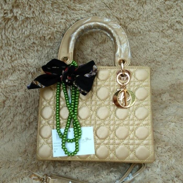 Daftar Harga Handbag Aldo Di Malaysia Terbaik Terbaru Tas Wanita Di Or 25cm Dove Super Selempang Handbag Warna Gold