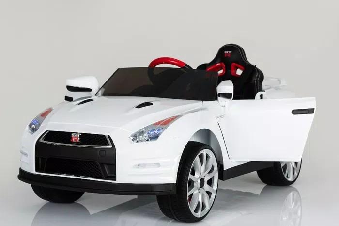mainan anak mobil aki NISSAN GTR R35 LICENSED (ADA TOKO SURABAYA)