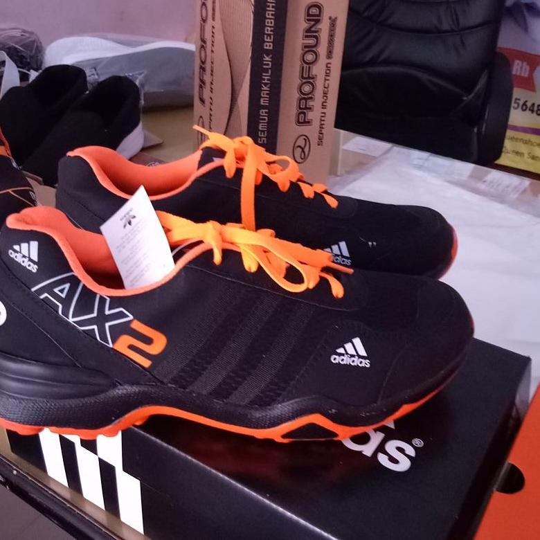 Sepatu pria wanita / sepatu casual murah / sepatu sport promo / sepatu kekinian / sepatu original nike adidas / sepatu terbaru termurah / sepatu terlaris / sepatu terkini / sepatu sneakers slip on / sepatu murah premium original / hv17orange