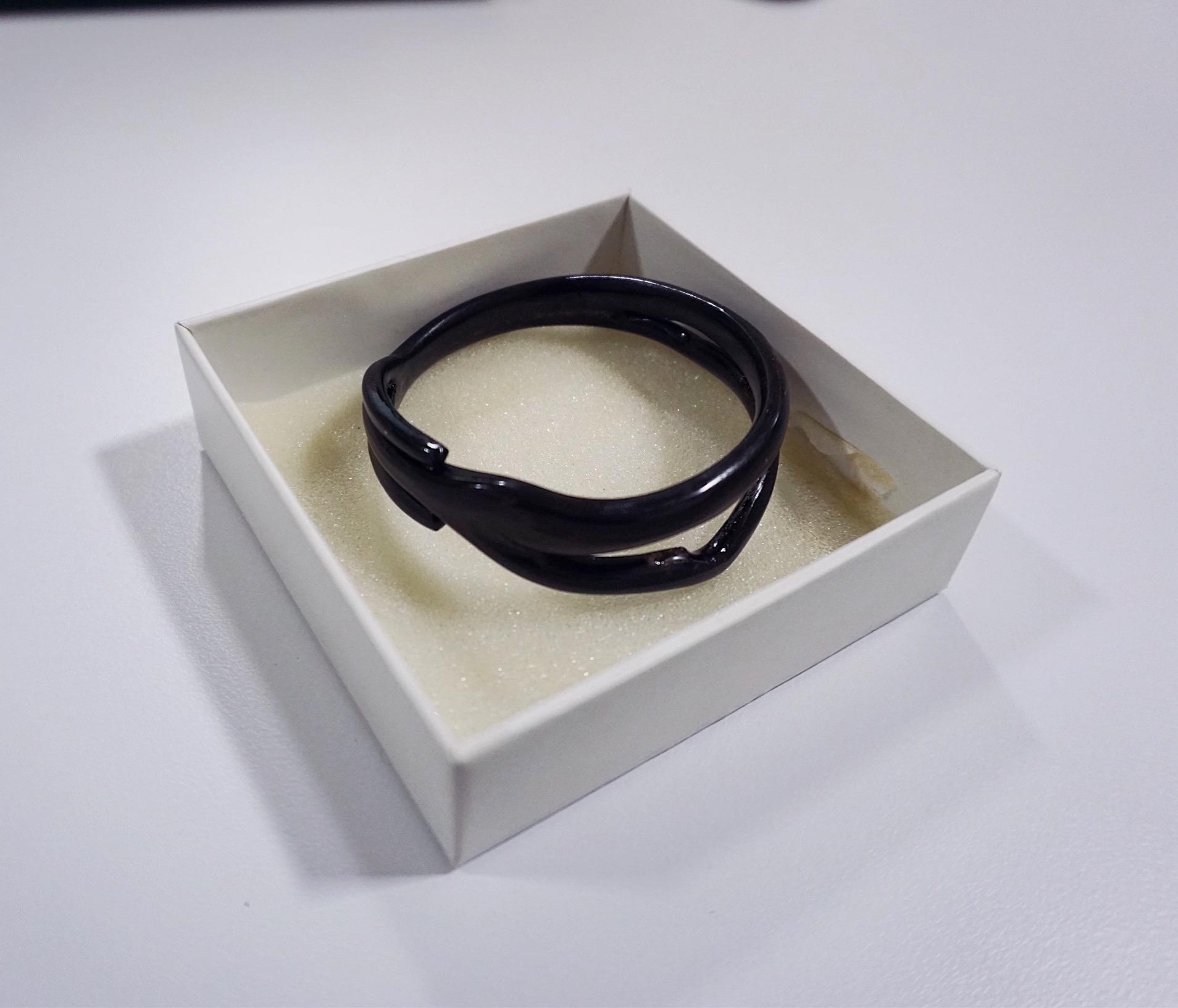 Gelang akar bahar
