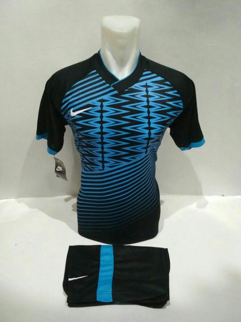 Baju Olahraga Jersey Bola Kaos Setelan Futsal / Volly Nike
