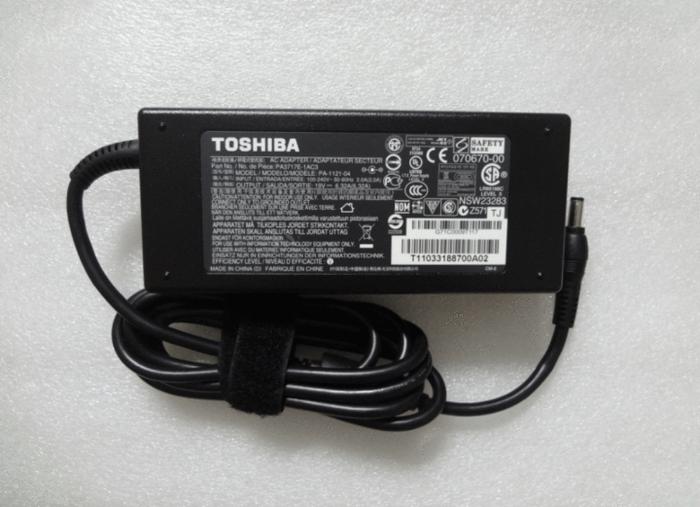 Charger Adaptor Toshiba Qosmio F750 120w Original